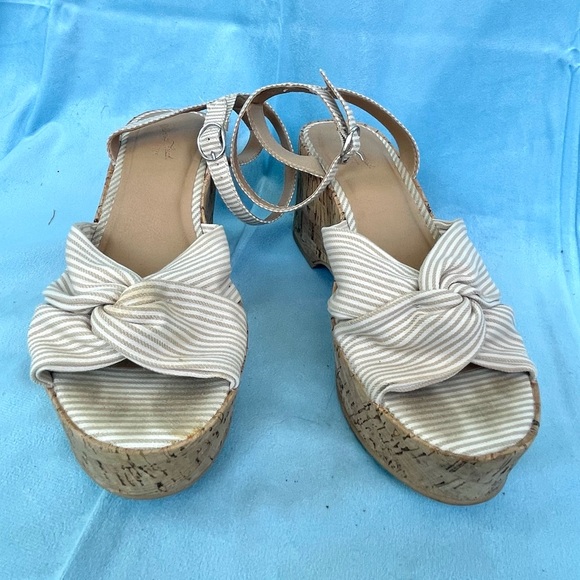 Striped wavy bottom platform wedge espadrilles - Picture 3 of 5